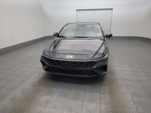 Used 2024 Hyundai Elantra SEL FWD image 15