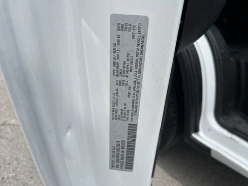 Used 2025 RAM ProMaster 2500 w/ Convenience Group FWD image 33