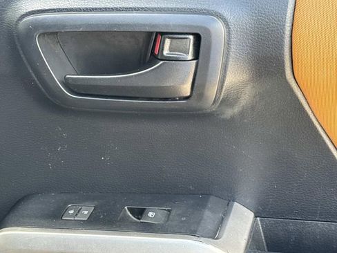 Used 2019 Toyota Tacoma SR5 image 18