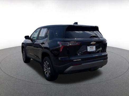 Used 2025 Chevrolet Equinox LT FWD image 11