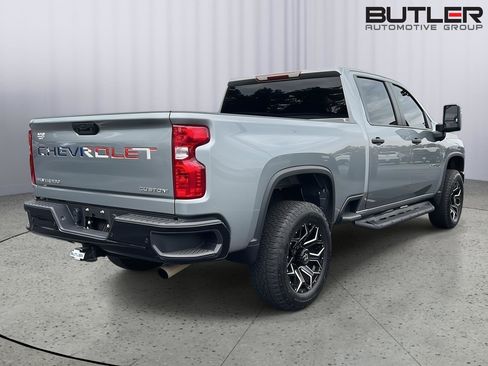Used 2025 Chevrolet Silverado 2500 Custom w/ Custom Value Package AWD/4WD image 5
