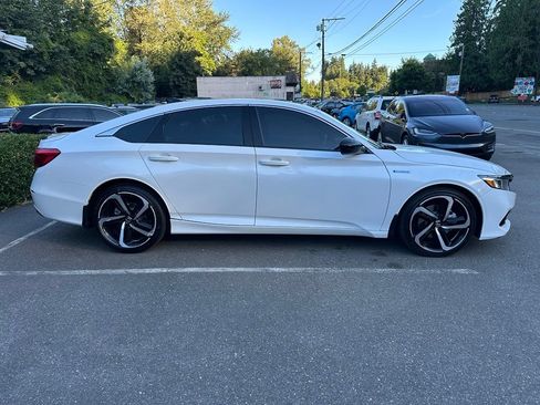 Used 2022 Honda Accord Sport image 4
