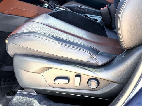 Used 2025 Subaru Forester Touring image 15