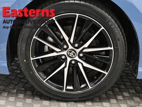 Used 2024 Toyota Camry SE image 32