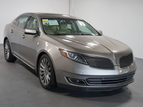 Used 2016 Lincoln MKS AWD w/ Equipment Group 101A image 3