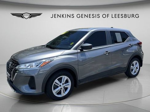 Used 2024 Nissan Kicks S FWD image 11