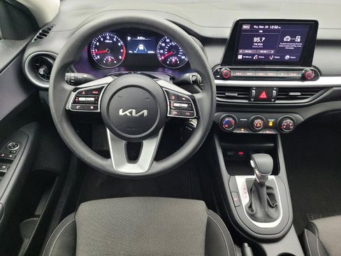 Used 2024 Kia Forte LXS w/ LXS Technology Package image 22