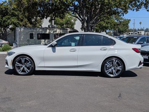 Used 2022 BMW 330i xDrive Sedan w/ Premium Package 2 AWD/4WD image 9