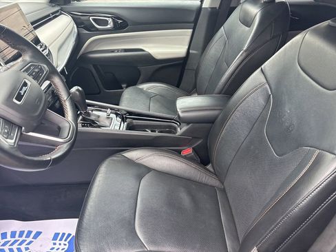 Used 2022 Jeep Compass Limited image 15