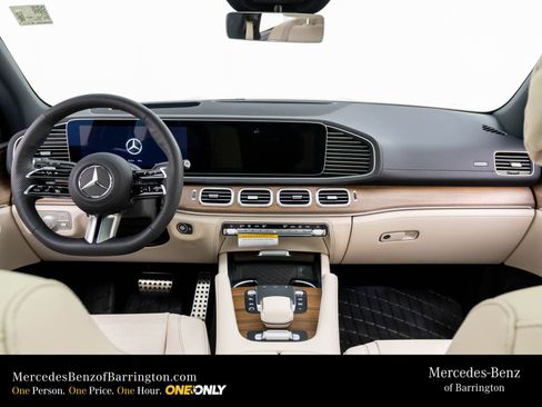 New 2026 Mercedes-Benz GLS 580 4MATIC image 11