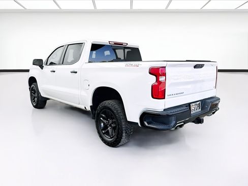 Used 2024 Chevrolet Silverado 1500 LT Trail Boss w/ Convenience Package II AWD/4WD image 6