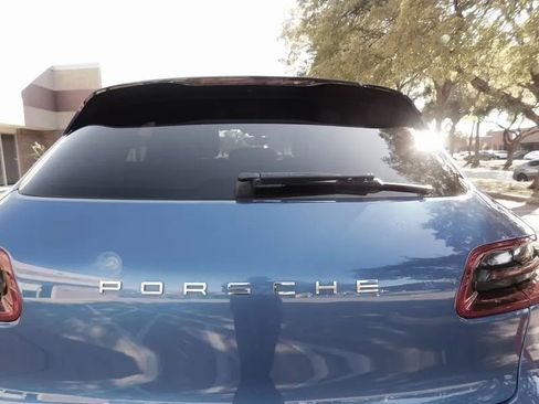 Used 2018 Porsche Macan Sport Edition image 22