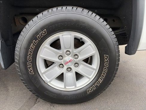 Used 2016 GMC Sierra 1500 SLE w/ SLE Value Package image 11