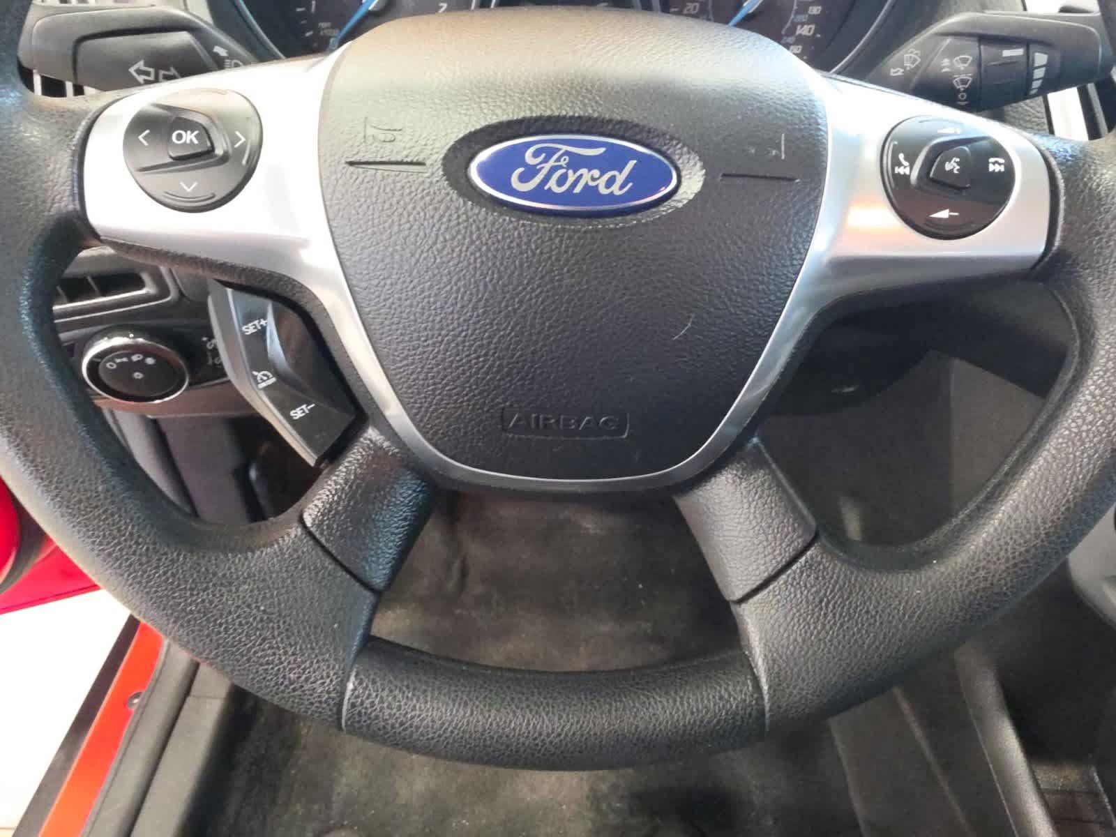 Used 2014 Ford Focus SE FWD image 19
