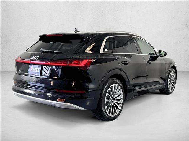 Used 2019 Audi e-tron Prestige w/ Prestige Package AWD/4WD image 5