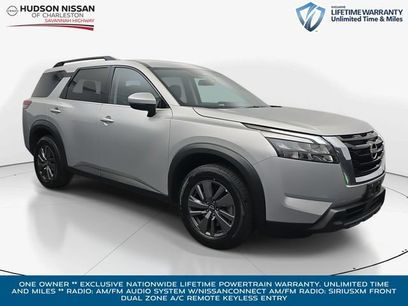 Used 2024 Nissan Pathfinder SV