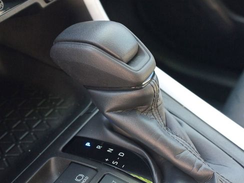 Used 2023 Toyota RAV4 XLE image 10