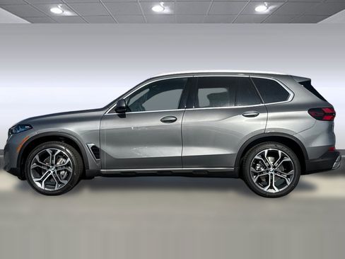 Used 2026 BMW X5 xDrive40i AWD/4WD image 2