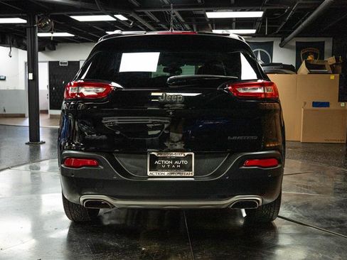 Used 2018 Jeep Cherokee Limited image 6