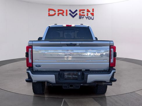 Used 2024 Ford F250 Platinum image 4