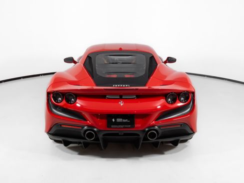 Certified 2022 Ferrari F8 Tributo RWD image 19