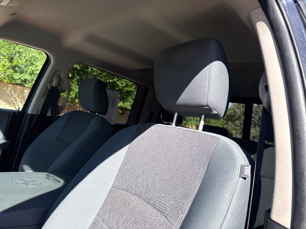 Used 2017 RAM 1500 Big Horn AWD/4WD image 11