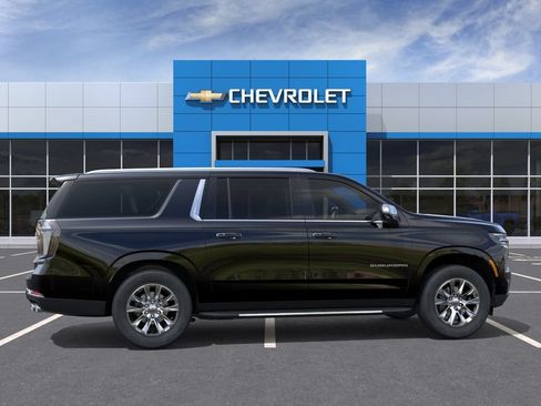 New 2026 Chevrolet Suburban Premier AWD/4WD image 5