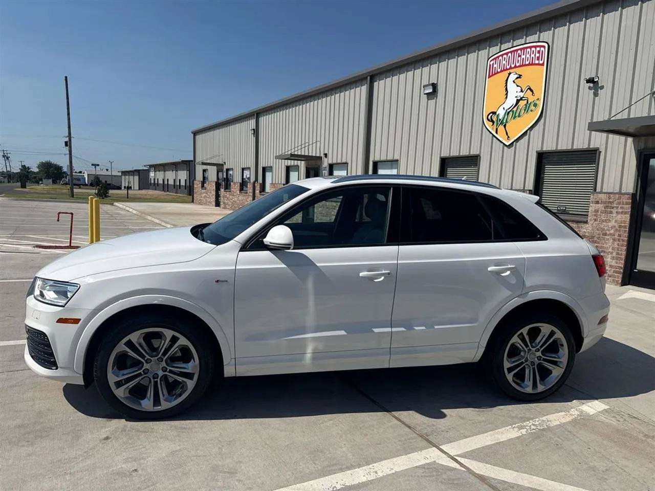 Used 2018 Audi Q3 2.0T Premium w/ Convenience Package FWD image 17