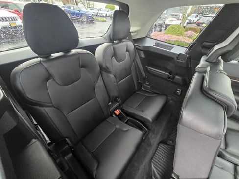 Used 2019 Volvo XC90 T6 Momentum w/ Advanced Package AWD/4WD image 39