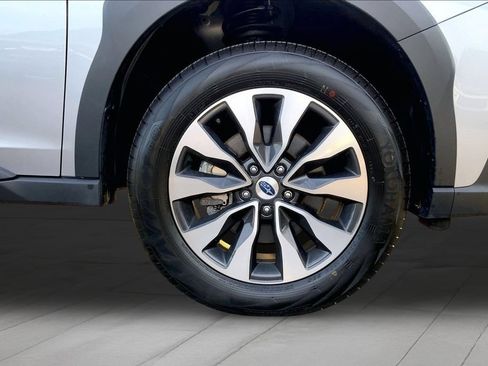 Used 2025 Subaru Outback Limited XT AWD/4WD image 33