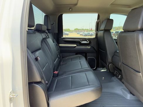 Used 2024 Chevrolet Silverado 2500 LTZ AWD/4WD image 26
