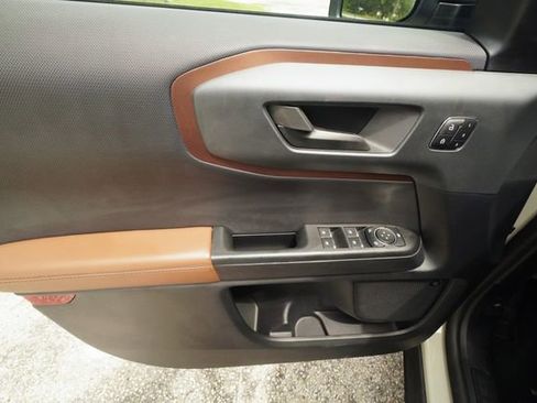 Used 2024 Ford Bronco Sport Outer Banks w/ Tech Package AWD/4WD image 9