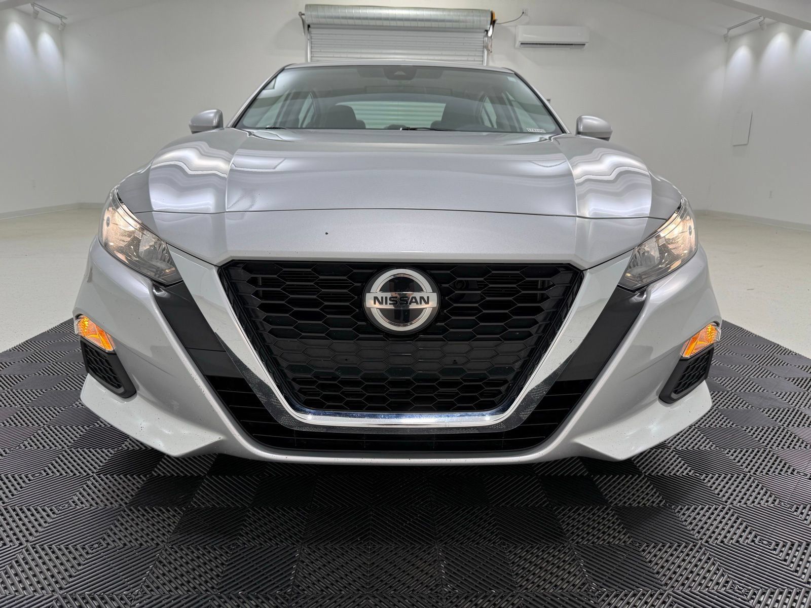 Used 2022 Nissan Altima 2.5 S FWD image 2