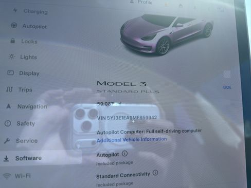 Used 2021 Tesla Model 3 Standard Range Plus image 22