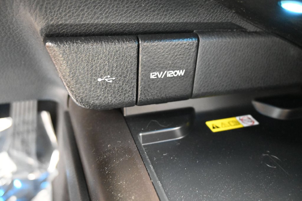 Used 2023 Toyota Camry XSE w/ Navigation Package FWD image 13