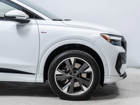 Used 2024 Audi Q4 e-tron Premium Plus w/ Premium Plus image 12