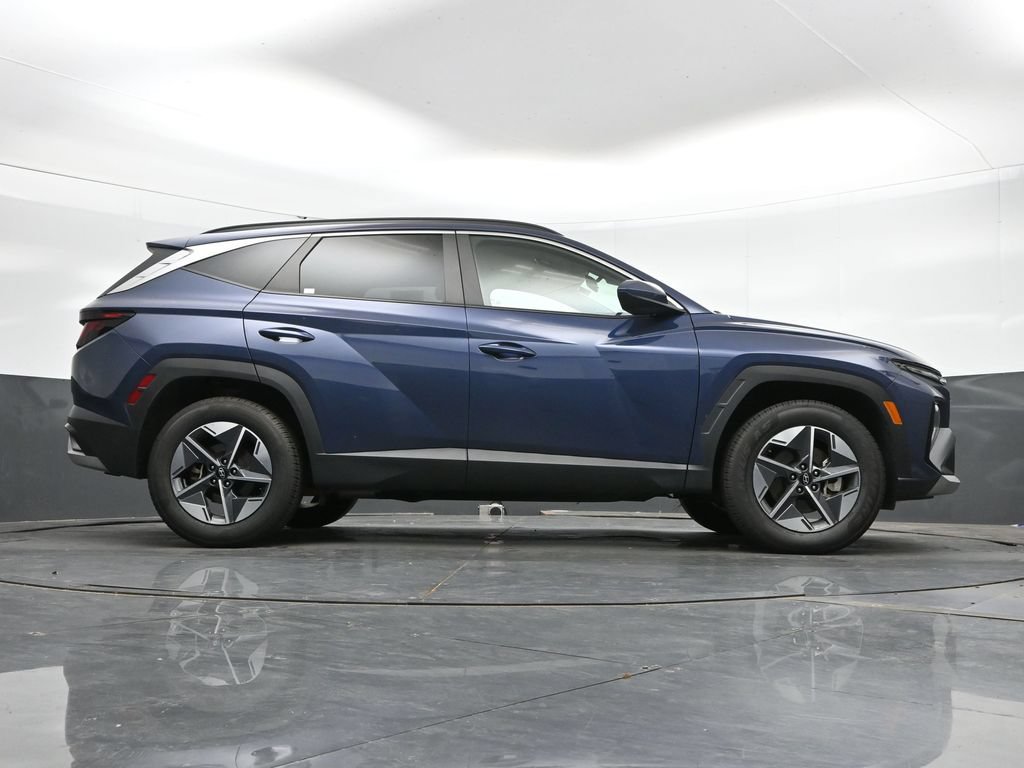 Certified 2025 Hyundai Tucson SEL AWD/4WD image 42