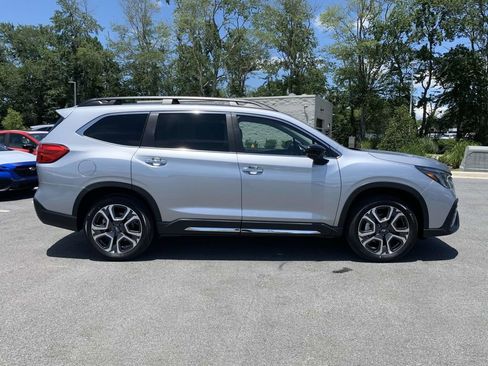 Used 2025 Subaru Ascent Touring w/ Popular Package #2 image 23
