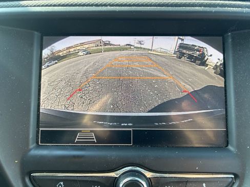 Used 2022 Chevrolet TrailBlazer LT w/ LPO, Blackout Package image 26