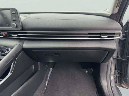 Used 2023 Hyundai Elantra SEL FWD image 58