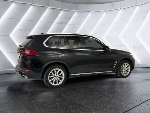 Used 2022 BMW X5 sDrive40i w/ Premium Package RWD image 4