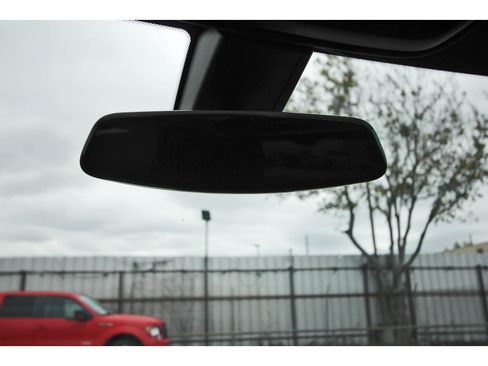 Used 2019 Cadillac XT5 FWD image 22