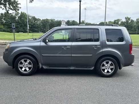 Used 2010 Honda Pilot Touring image 10