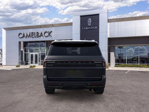 New 2026 Lincoln Navigator Reserve AWD/4WD image 30