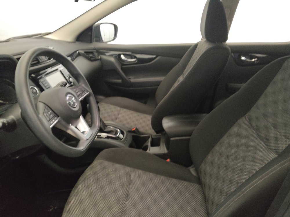 Used 2020 Nissan Rogue Sport SV AWD/4WD image 17