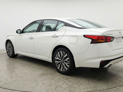 Used 2025 Nissan Altima 2.5 SV image 6