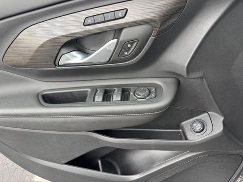 Certified 2023 GMC Terrain SLT w/ LPO, Floor Liner Package AWD/4WD image 14