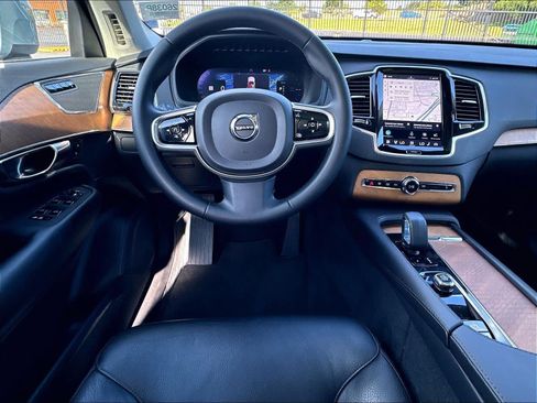 Used 2023 Volvo XC90 T8 Plus w/ Protection Package AWD/4WD image 8