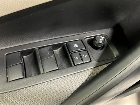 Certified 2024 Toyota Corolla LE image 39