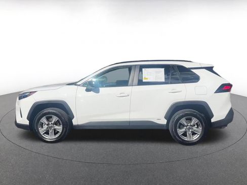 Used 2025 Toyota RAV4 LE image 9